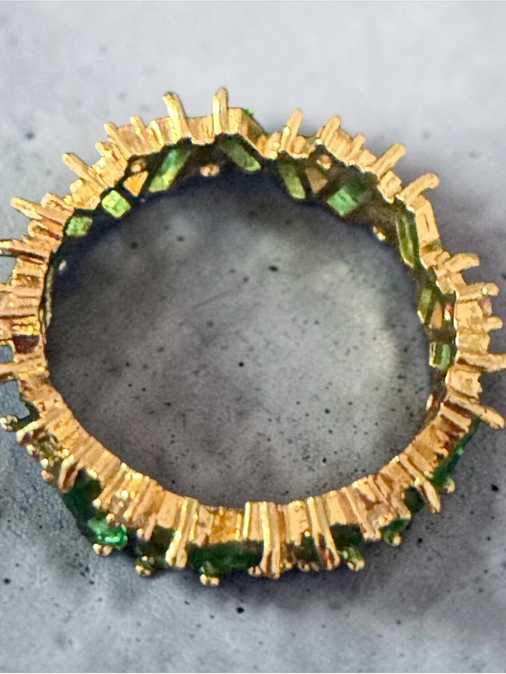 Emerald Green Rhinestone Baguette Eternity Band Ring Gold Tone Size 8